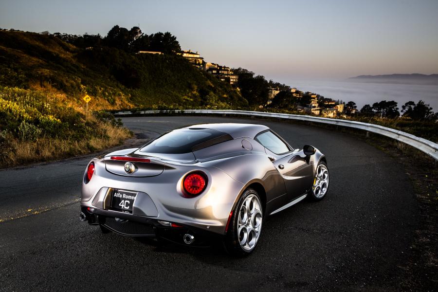  Alfa Romeo 4C (960) 2014 года  (NA) (фото 24 из 40)